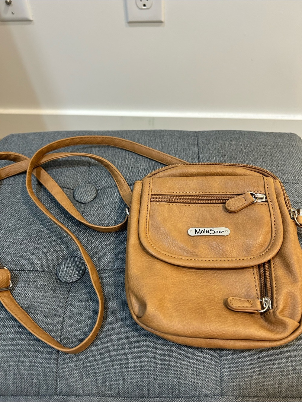 MultiSac Tan Crossbody Bag